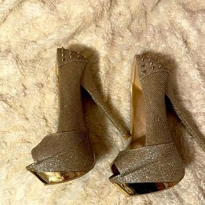 ⚠️SPIKY glittery peep-toe stilettos!💛🧡